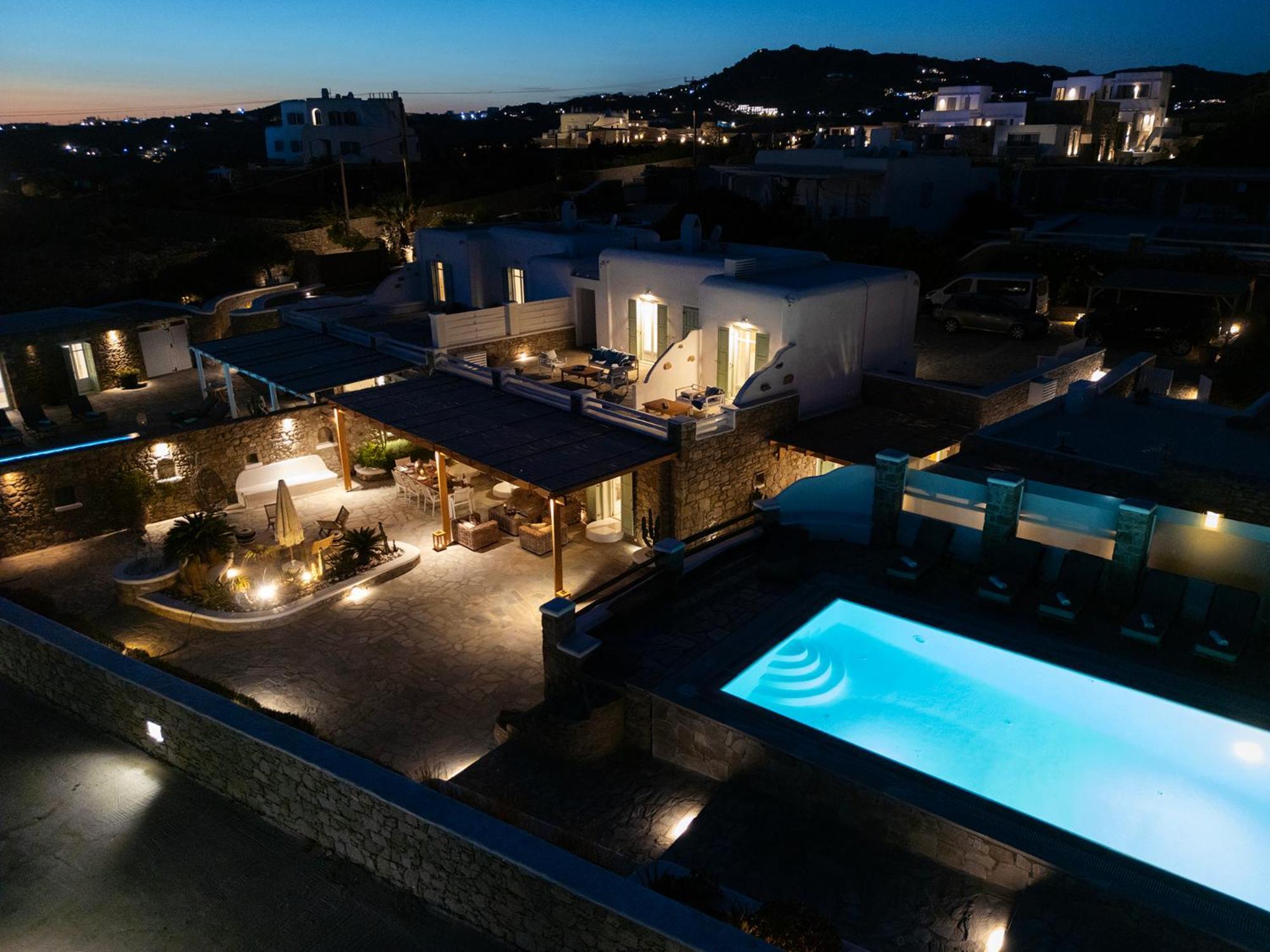 Mando Pool Villas W Sea Views - Five Bedrooms Super Paradise Beach  Eksteriør billede