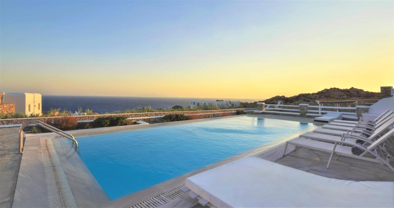Mando Pool Villas W Sea Views - Five Bedrooms Super Paradise Beach  Eksteriør billede